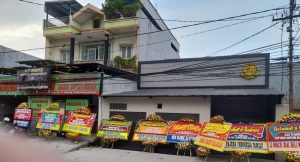 Jadi Perhatian, Warung Sop  Ayam Kampung Bang Toyib di  Bojong Indah Dibuka