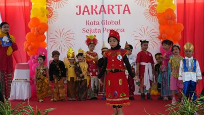 Pemberian Apresiasi dan Dukungan Pemerintah Kota Administrasi Jakarta Barat Kepada Yayasan Vina Smart Era ( VSE ) Dalam Kegiatan Jelajah Sahabat Perempuan dan Anak ( SAPA )